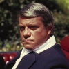 Oliver Reed profilképe