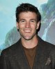 Austin Stowell profilképe